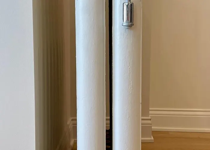 First Floor In Apartment Chicago
